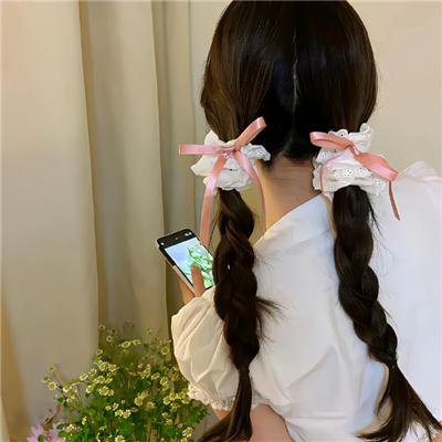 妮可·拜耳：大码怪美人